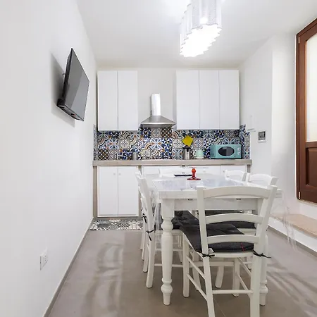 Goodstay Corte Regina Apartment *